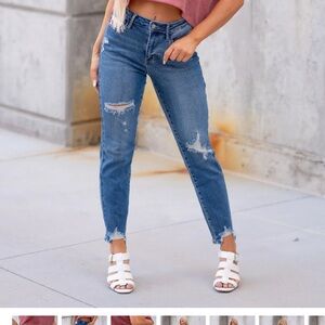 Judy Blue Distressed High Rise Queen of Hearts Boyfriend Jeans